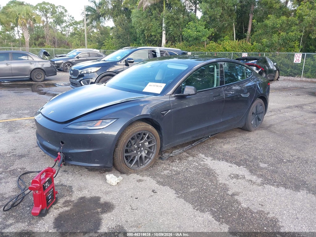 Tesla Model 3 2025