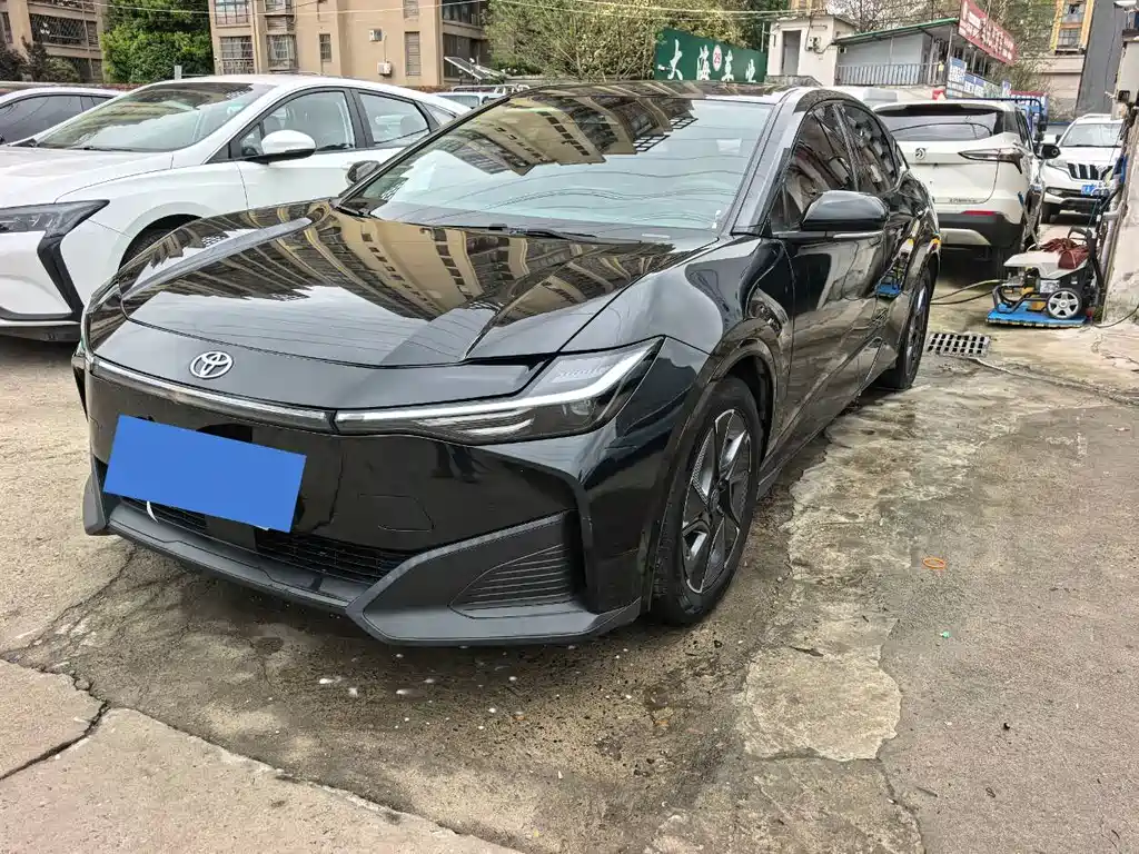Toyota bZ3 2023