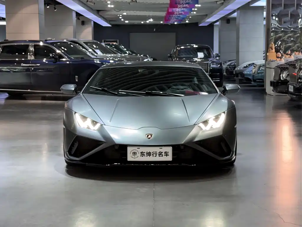 Lamborghini Huracán 2021