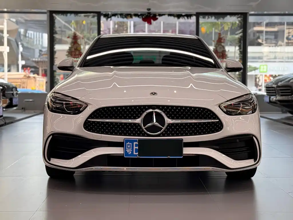 Mercedes-Benz C-Класс 2024