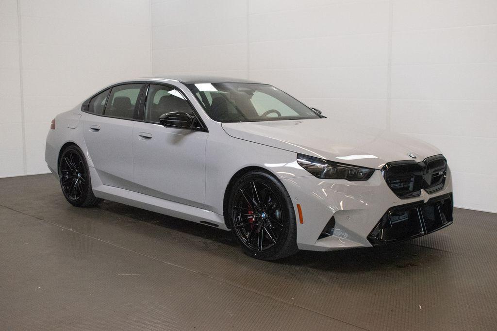 BMW M5 2027