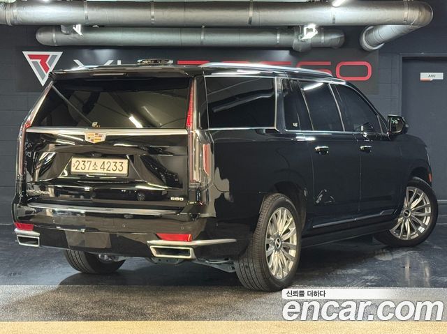 Cadillac Escalade 2021