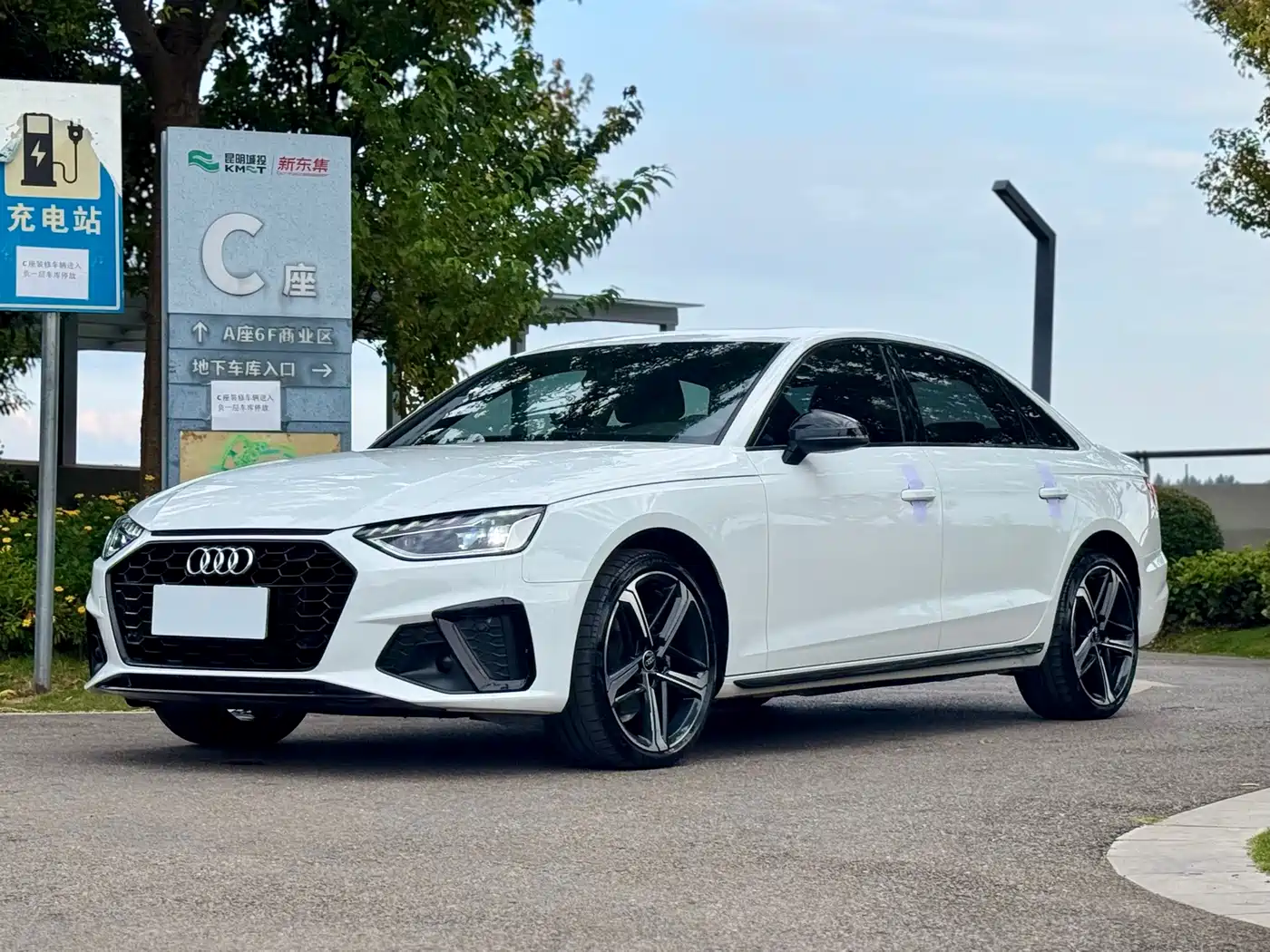 Audi A4 2024