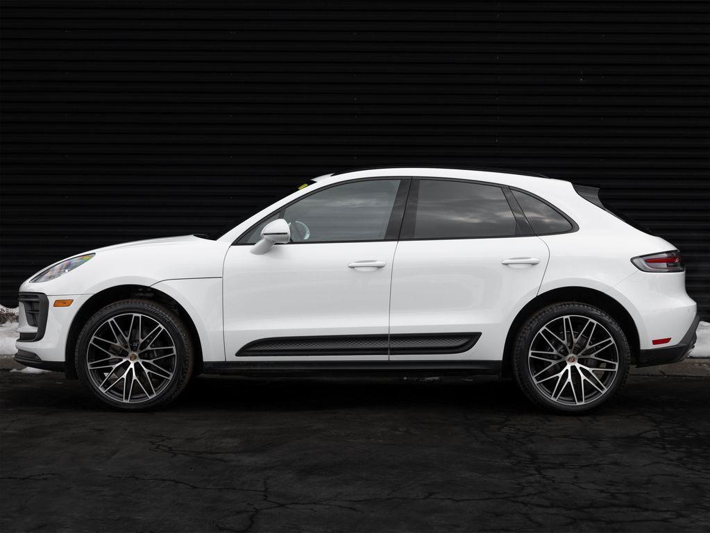 Porsche Macan 2025