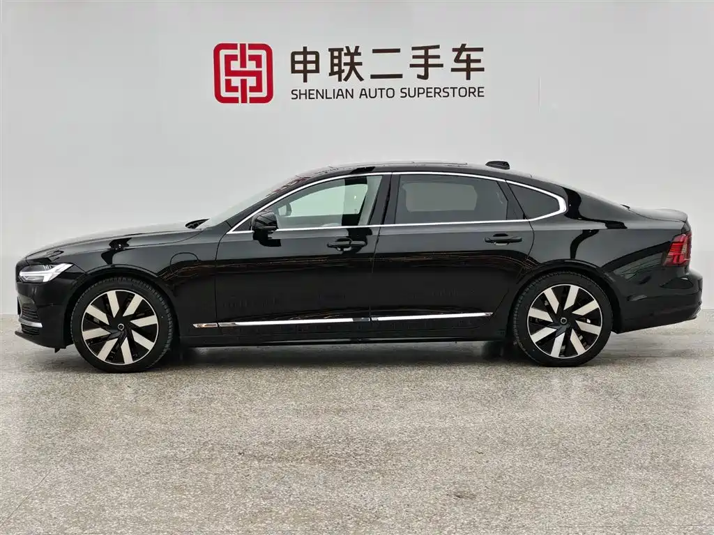 Volvo S90 2024