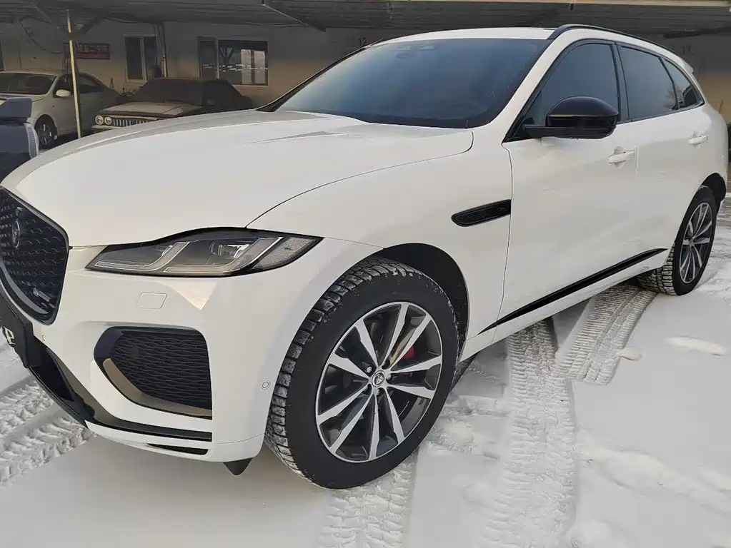 Jaguar F-Pace 2024