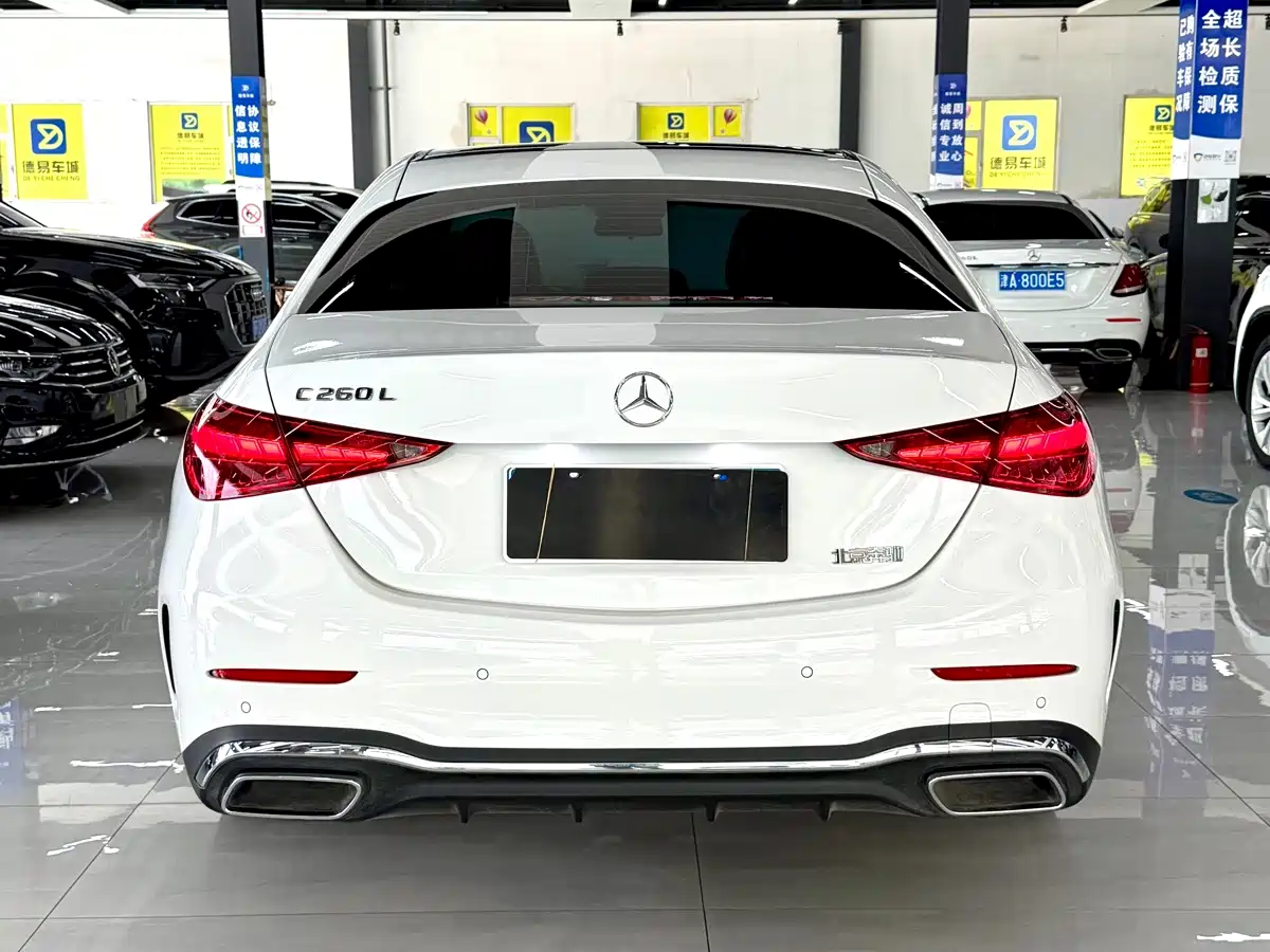 Mercedes-Benz C-Класс 2025