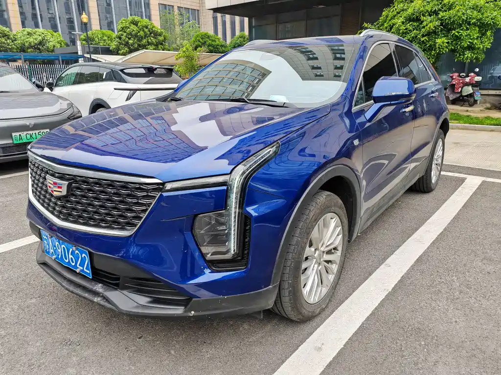 Cadillac XT4 2025