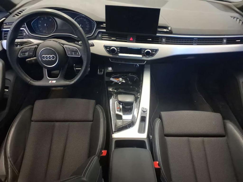 Audi A4 2023