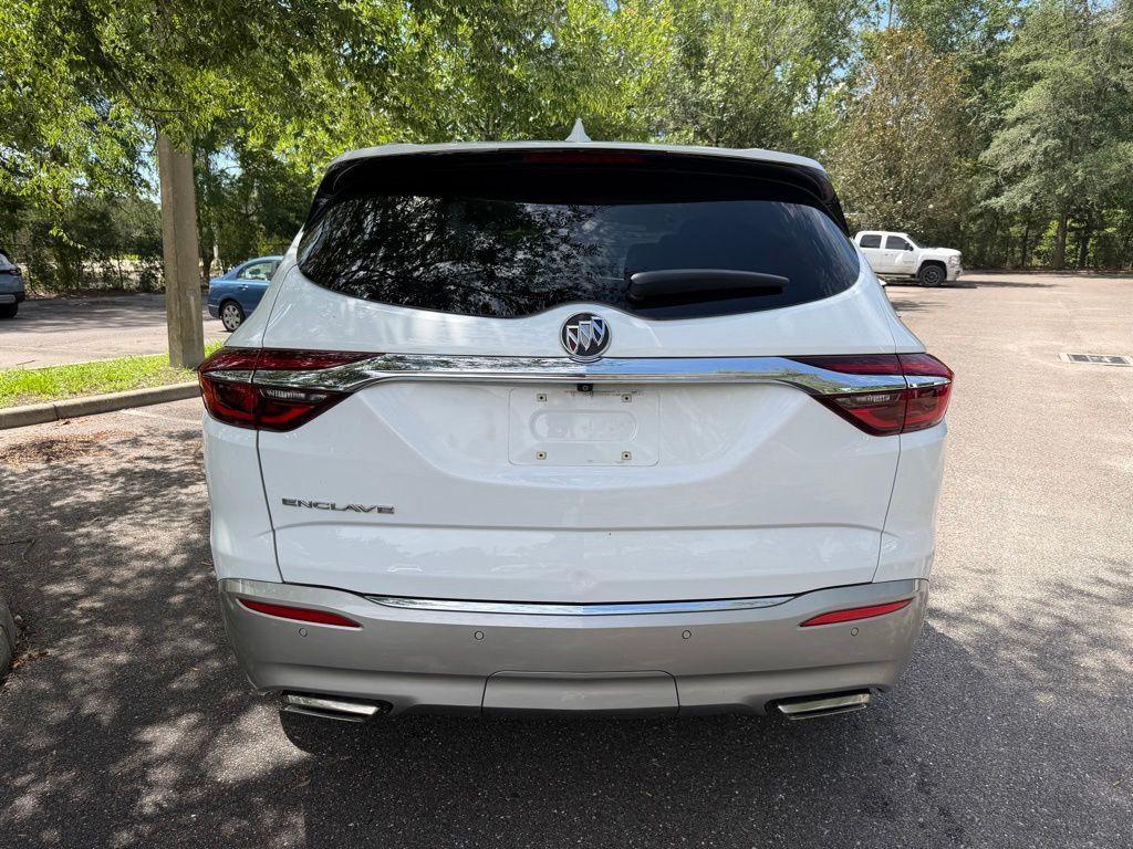 Buick Enclave 2021