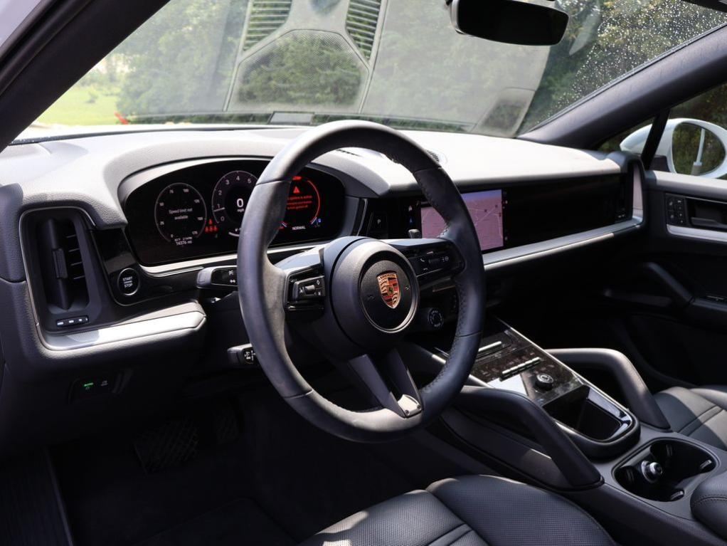 Porsche Cayenne 2025
