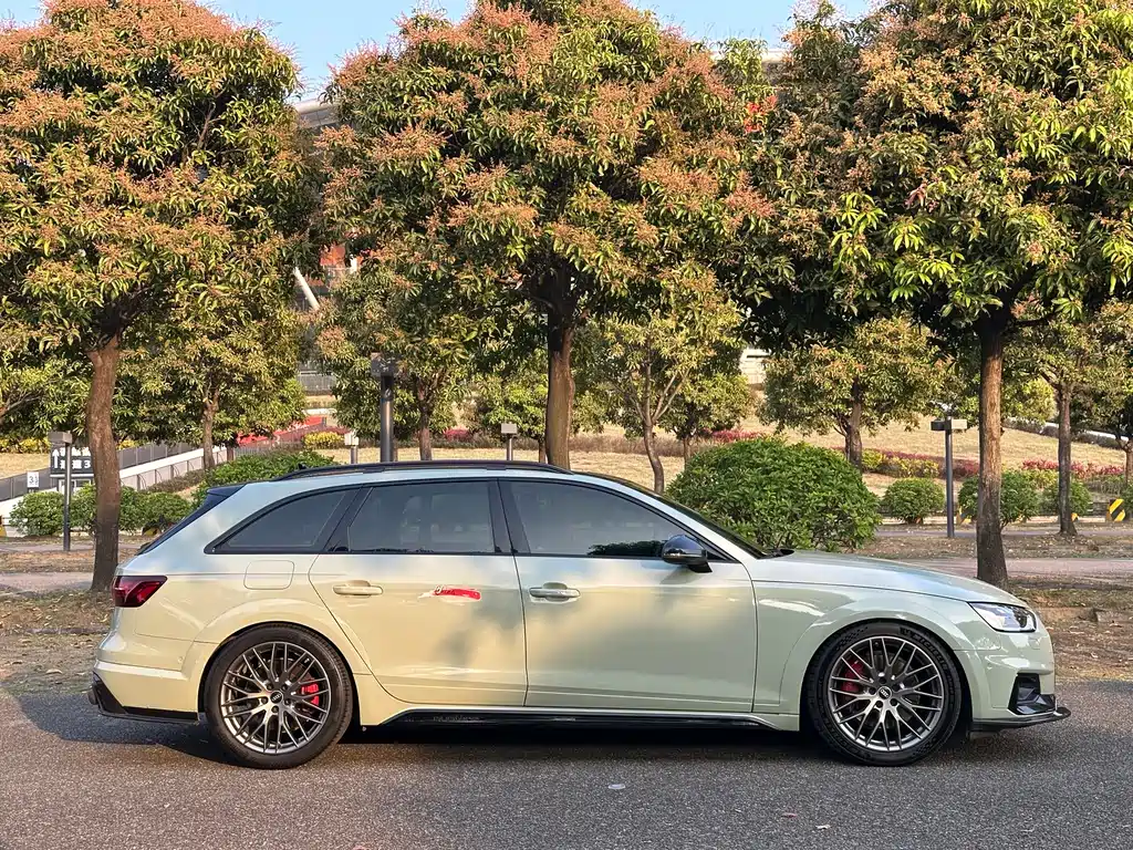 Audi A4 2022
