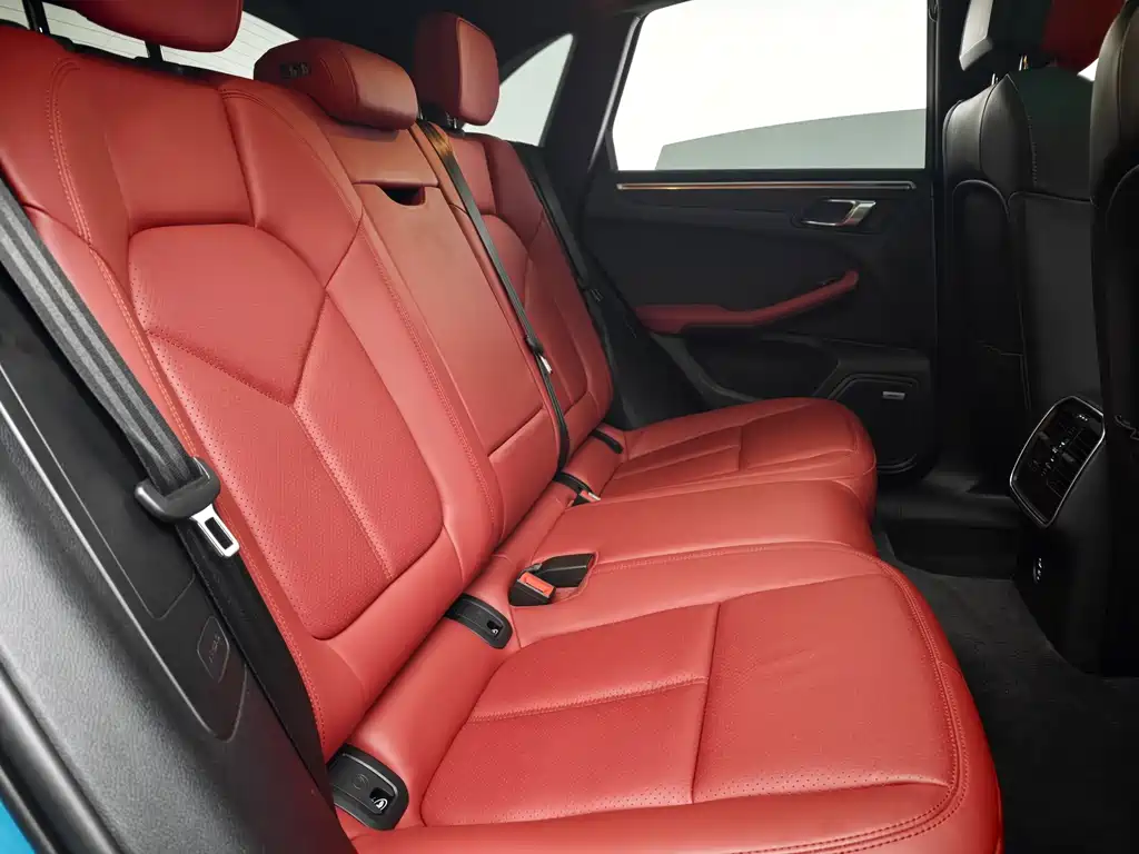Porsche Macan 2021