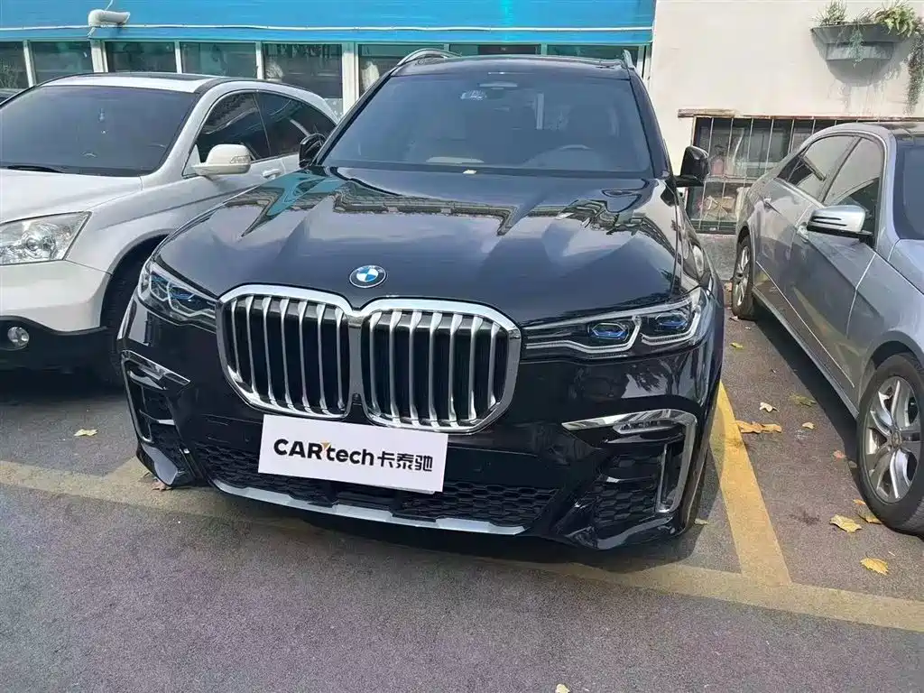 BMW X7 2022