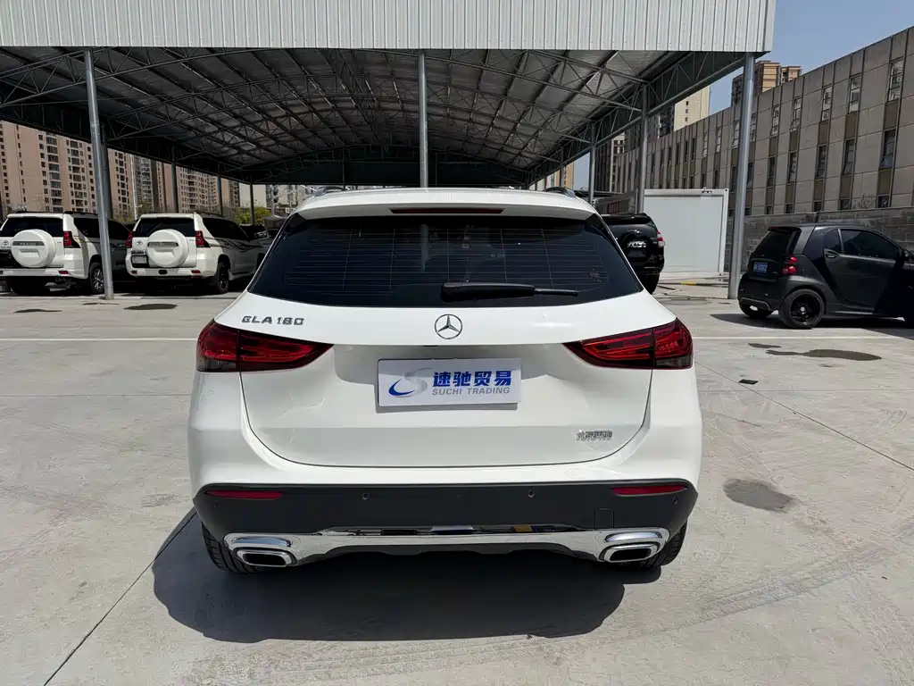 Mercedes-Benz GLA 2021