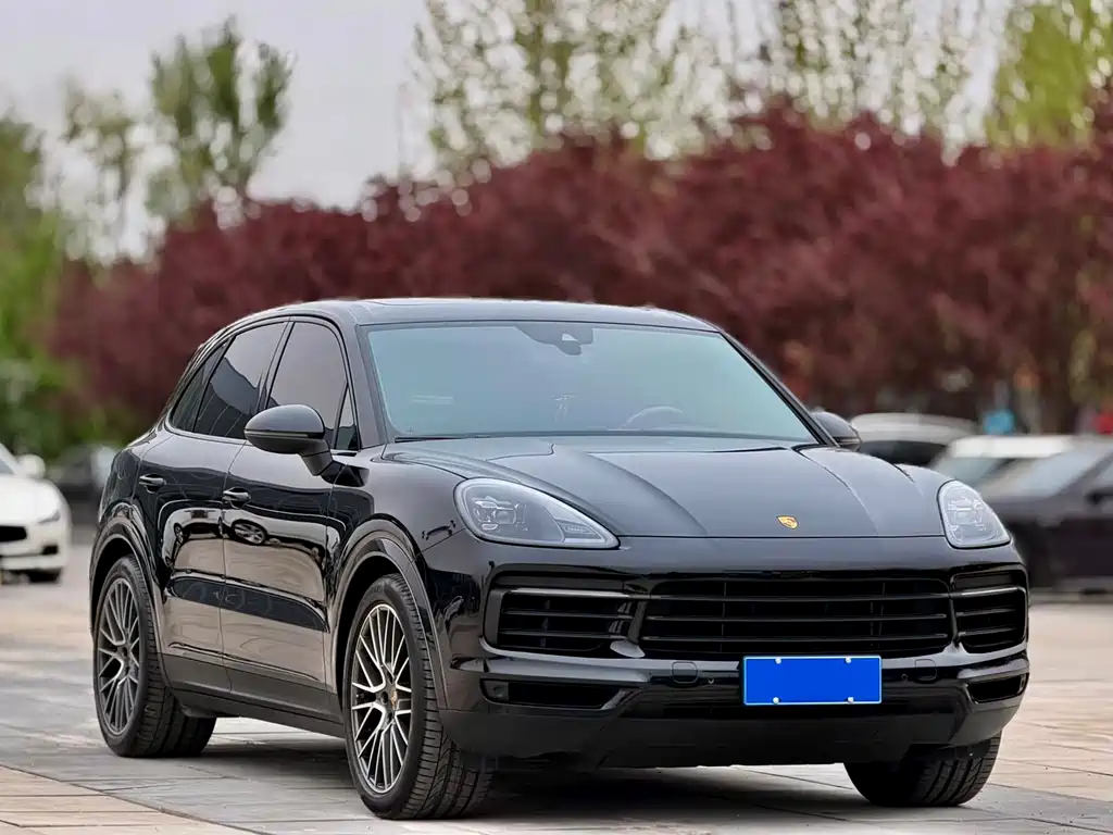 Porsche Cayenne 2022