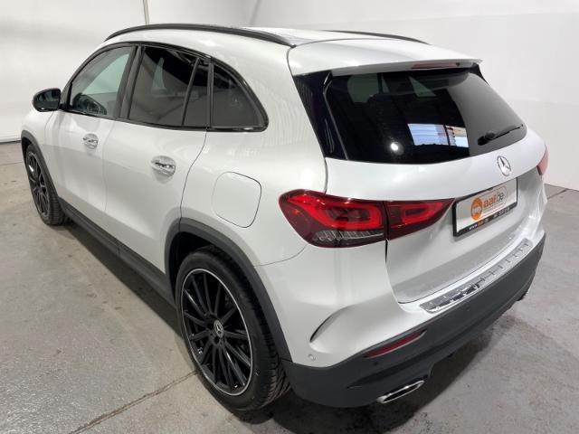 Mercedes-Benz GLA 200 2021