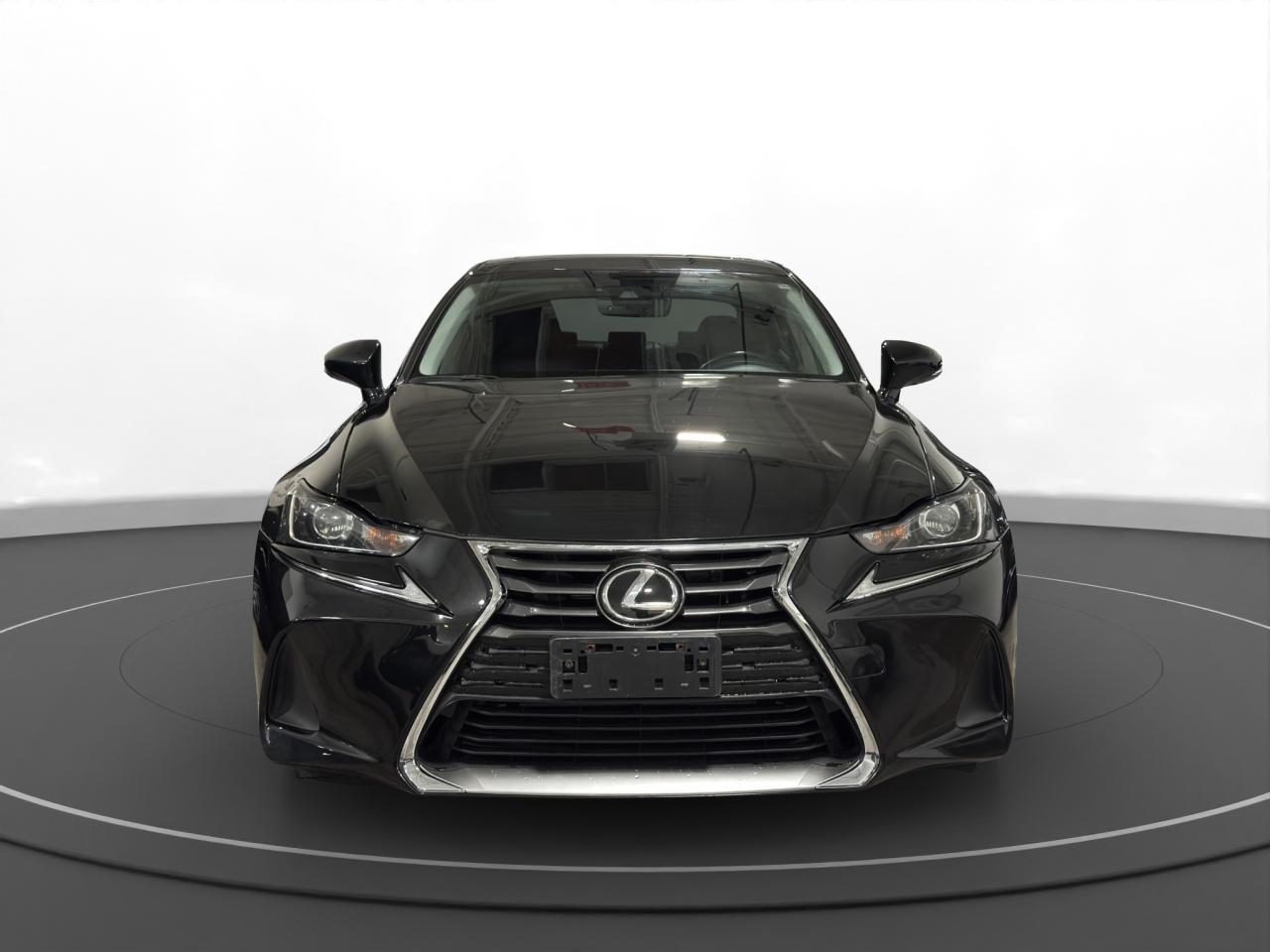 Lexus IS 2020