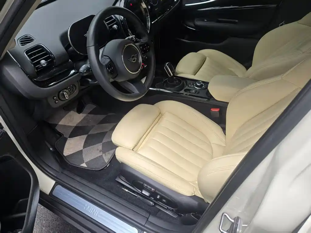 Mini Clubman 2022