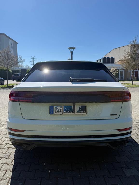 Audi Q8 2022