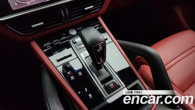 Porsche Cayenne 2022