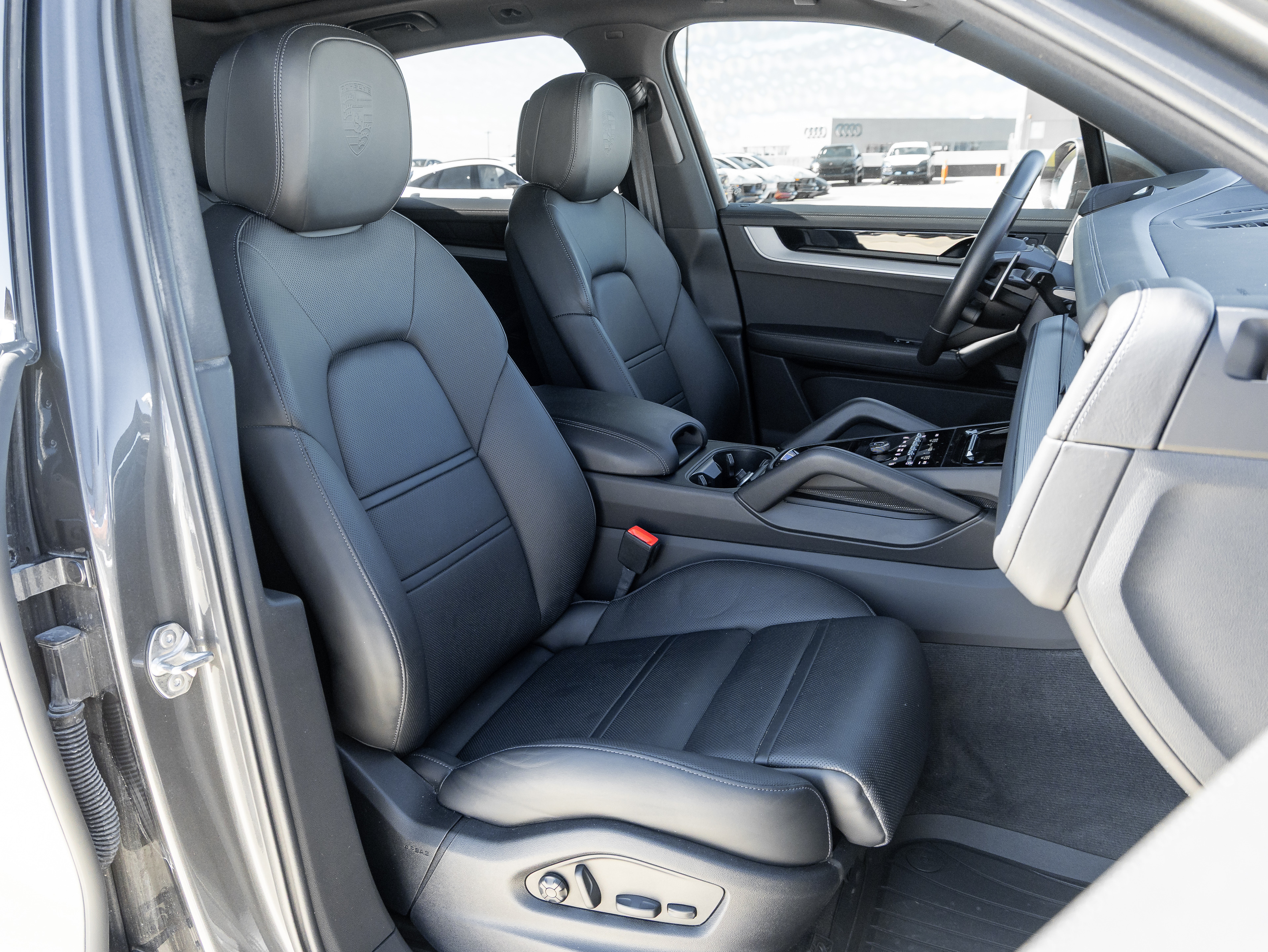 Porsche Cayenne 2024