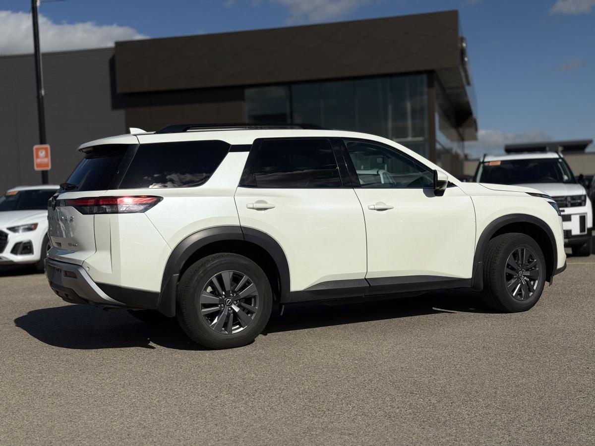 Nissan Pathfinder 2024