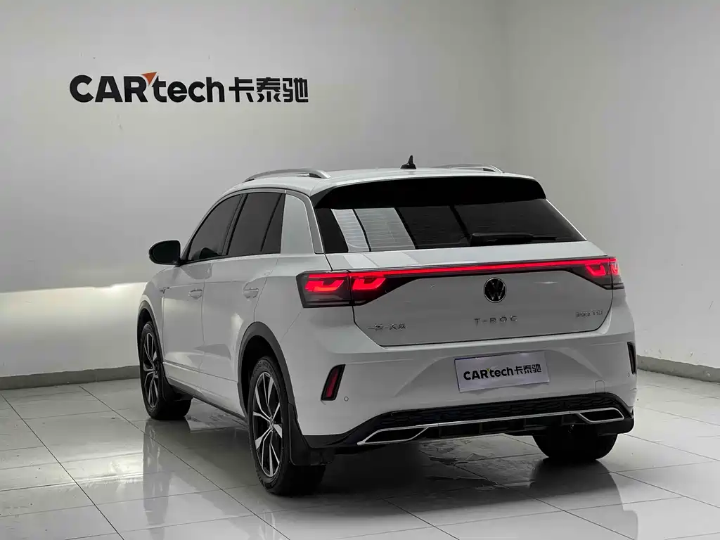 Volkswagen T-Roc 2024