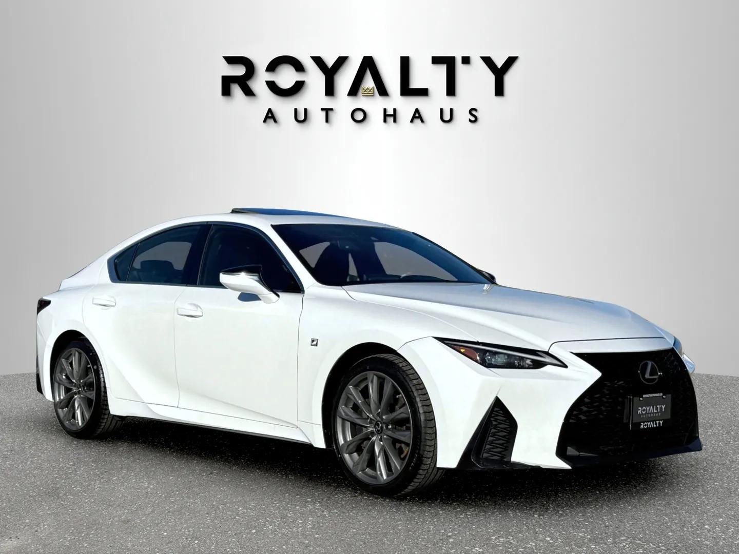 Lexus IS 2021