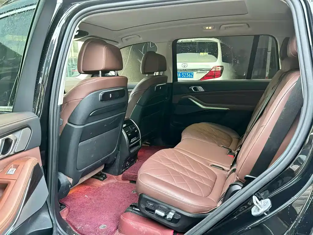 BMW X7 2024