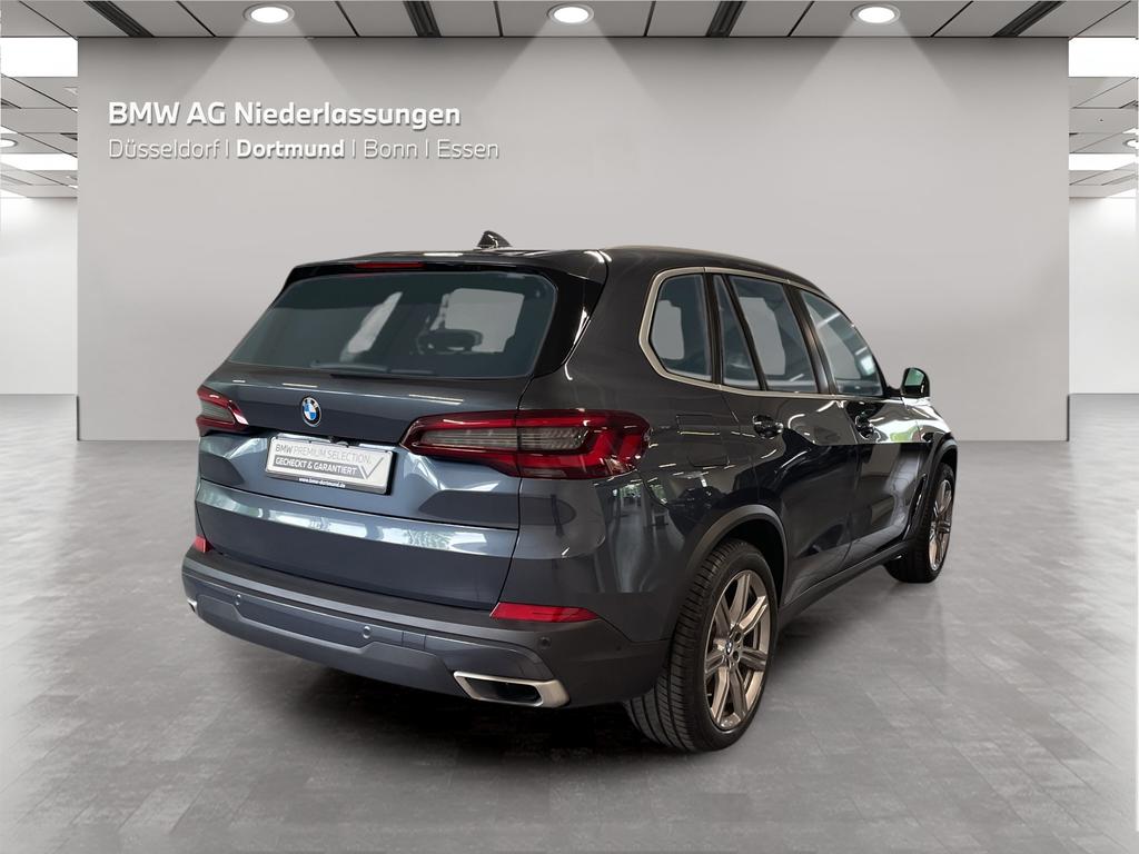 BMW X5 2022