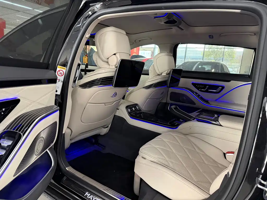 Mercedes-Benz Maybach S-Класс 2022