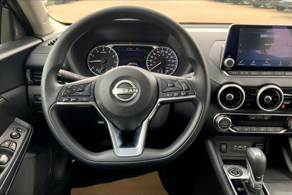 Nissan Sentra 2024