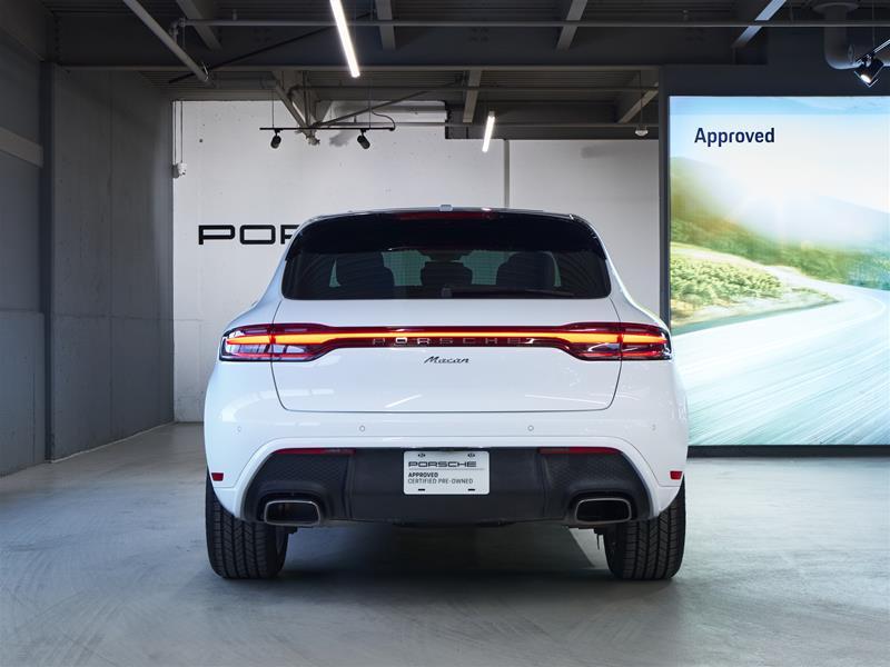 Porsche Macan 2025
