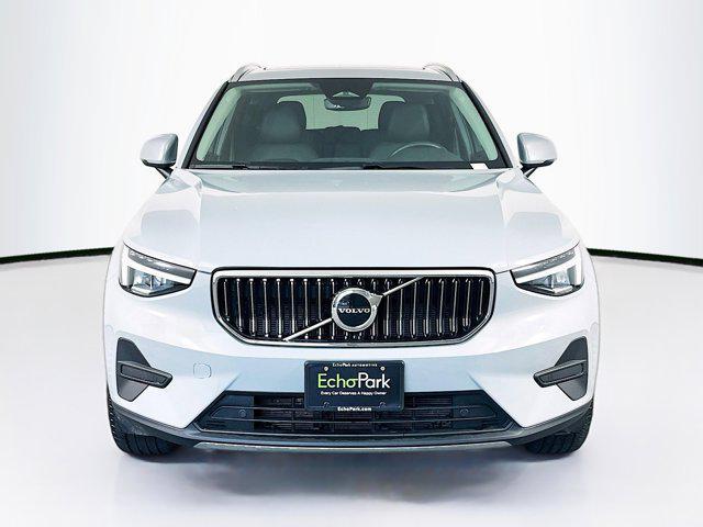 Volvo XC40 2025