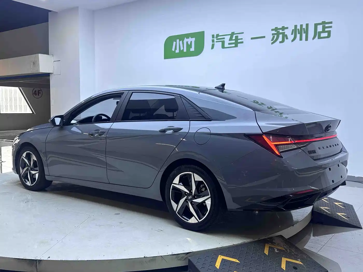 Hyundai Elantra 2022