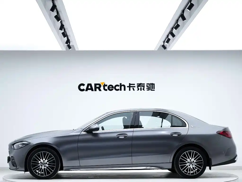 Mercedes-Benz C-Класс 2024