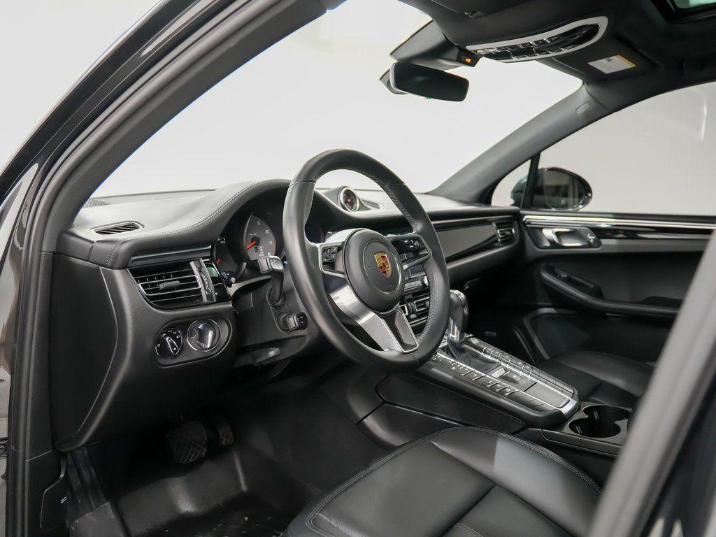 Porsche Macan 2021