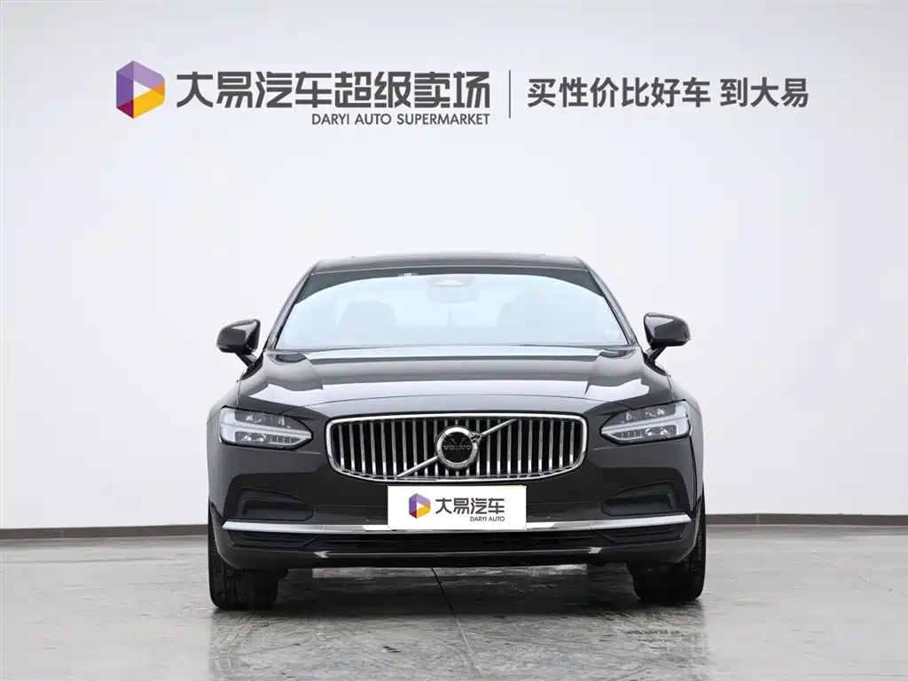 Volvo S90 2025