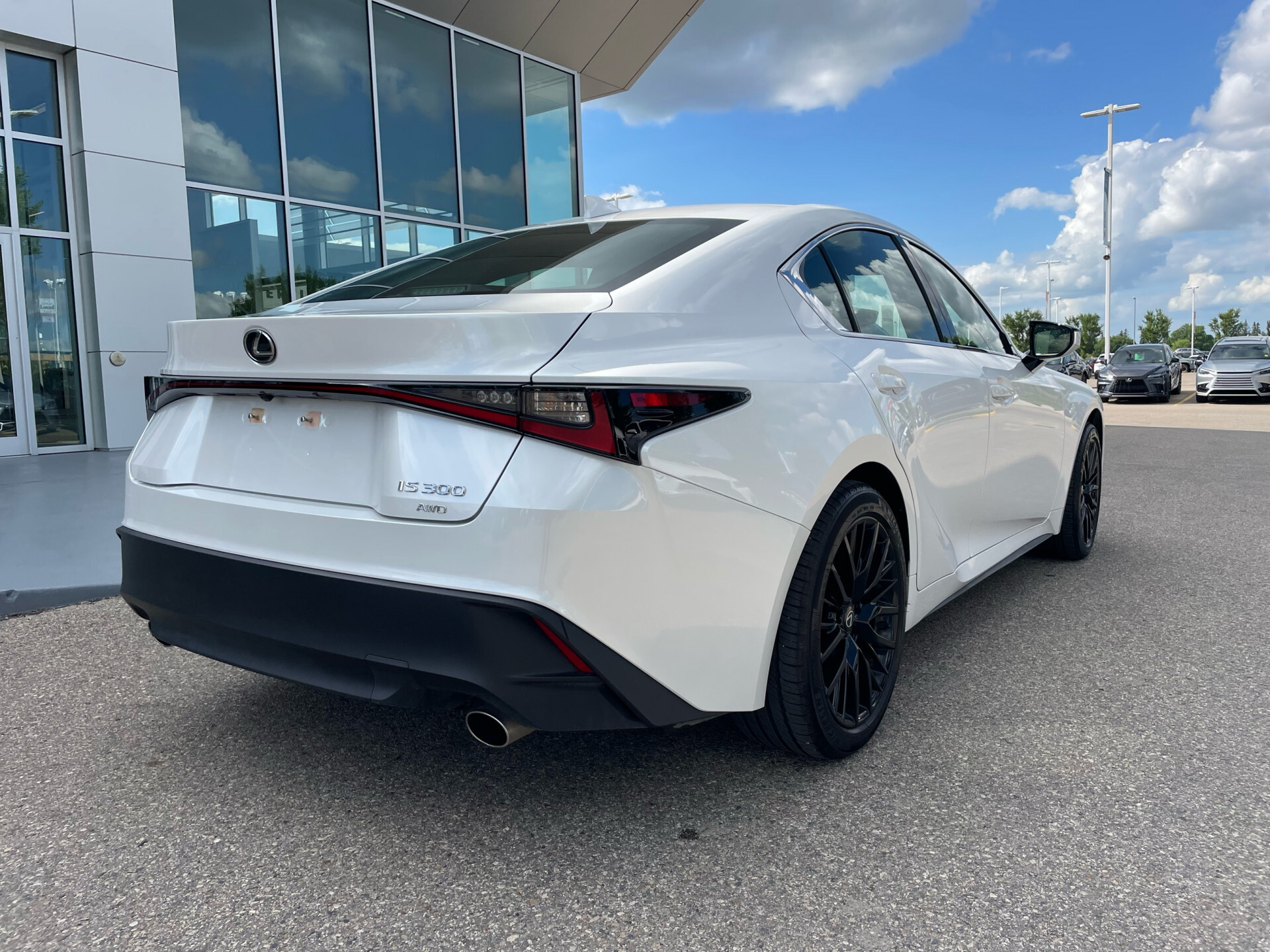 Lexus IS 2024
