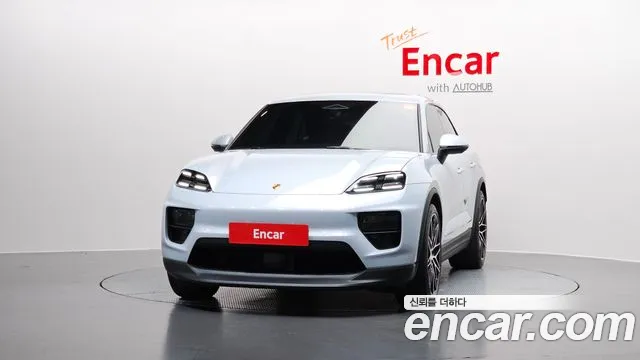 Porsche Macan 2025