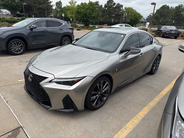 Lexus IS 2021