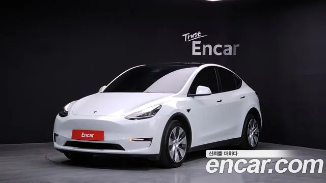 Tesla Model Y 2022