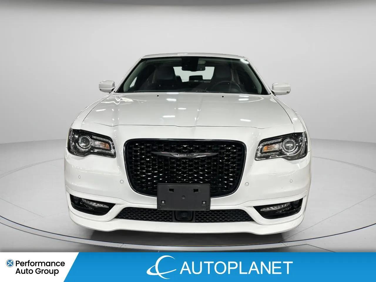 Chrysler 300 2023