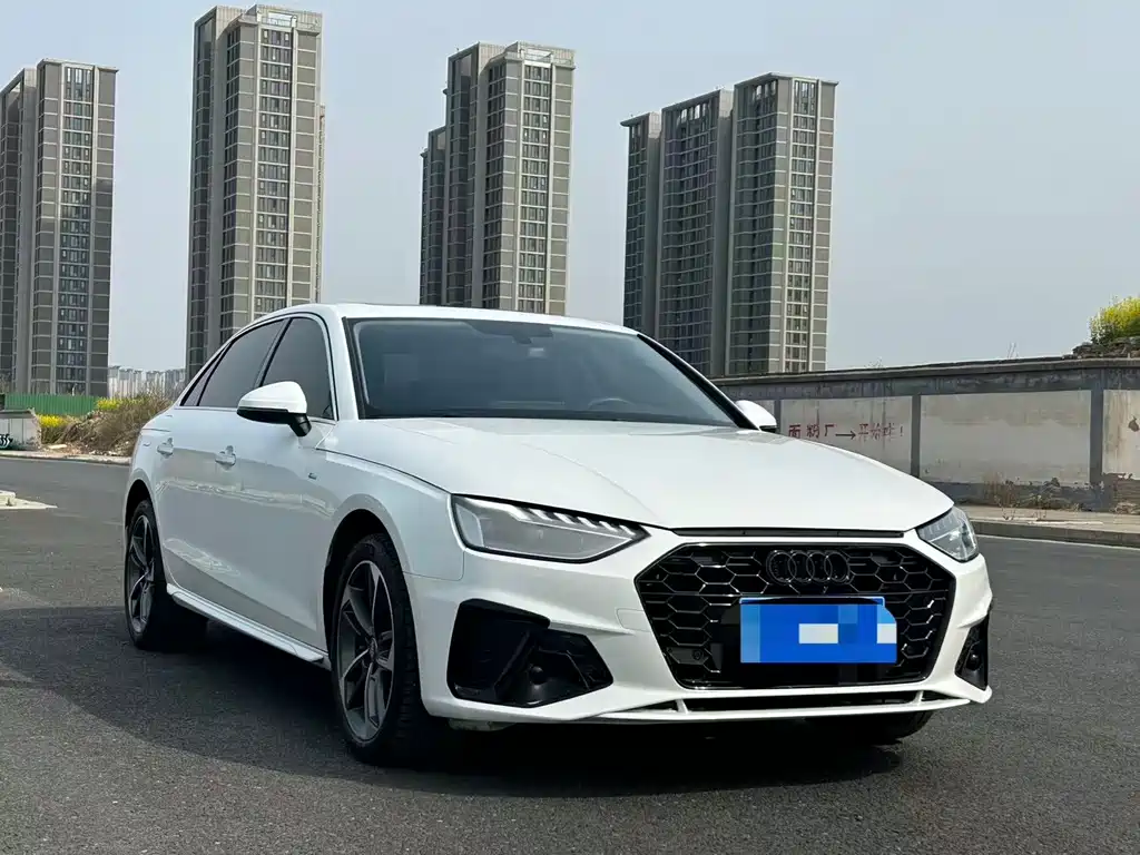 Audi A4 2021