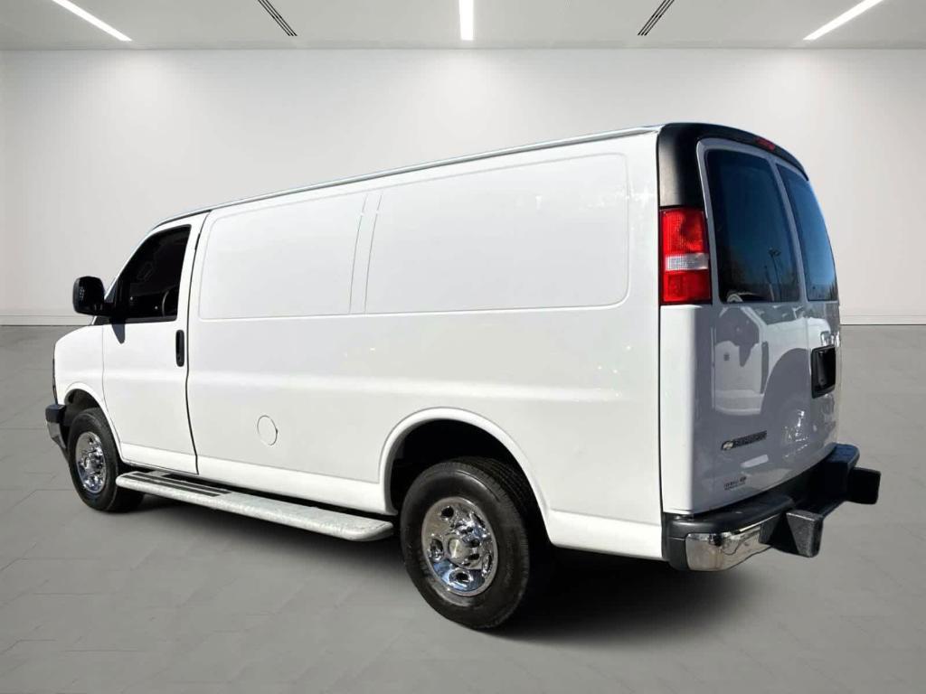 Chevrolet Express 2024