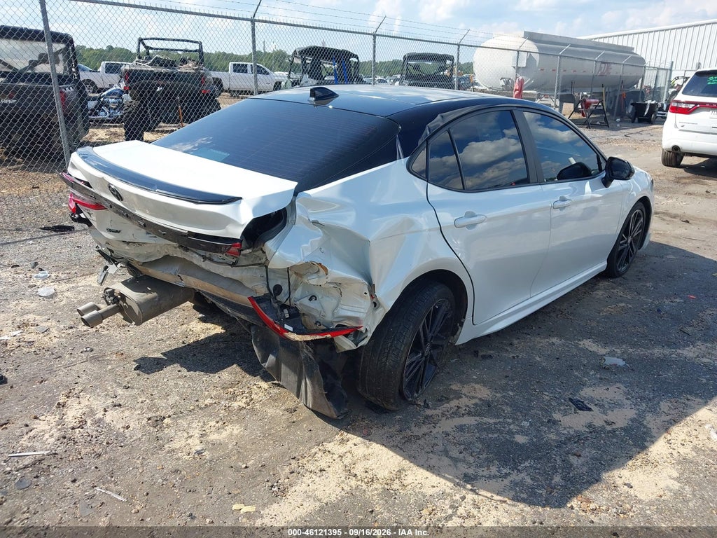 Toyota Camry 2025