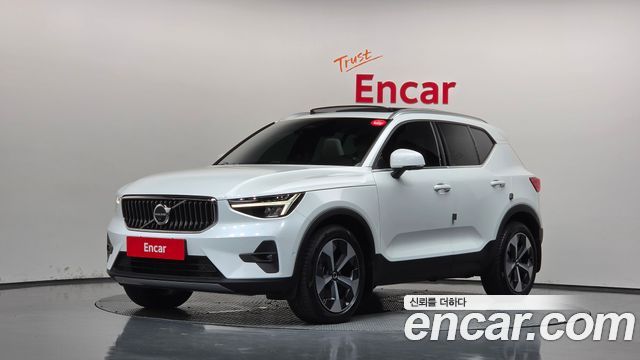 Volvo XC40 2023