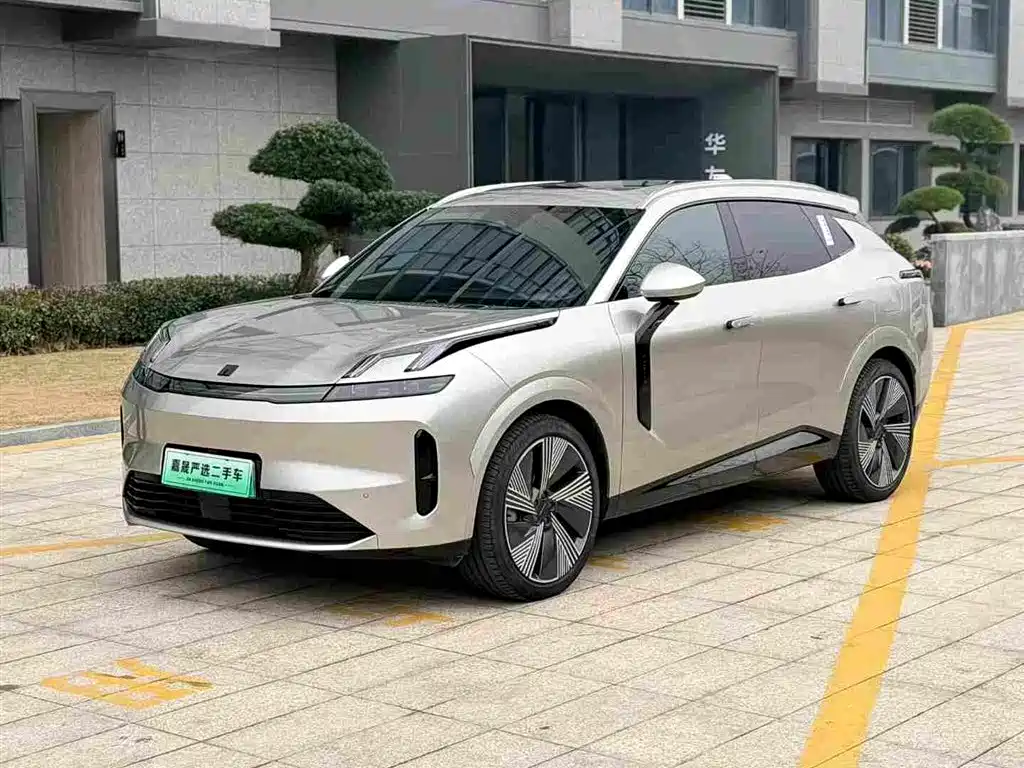 Lynk & Co 08 2023