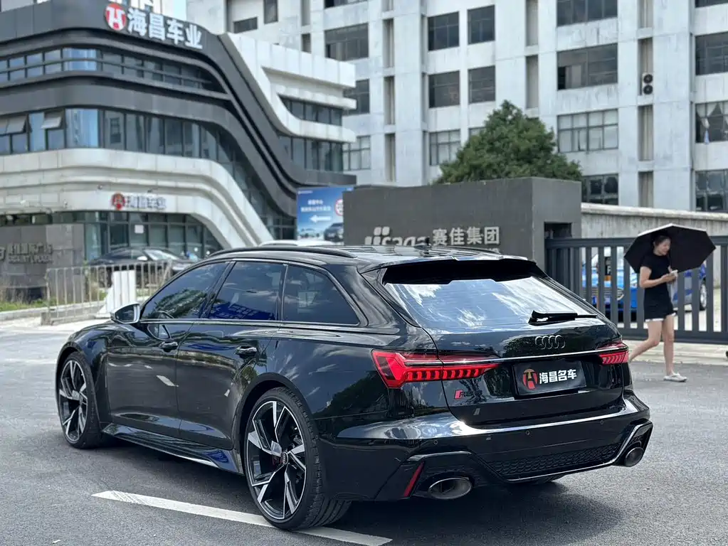 Audi RS 6 2025